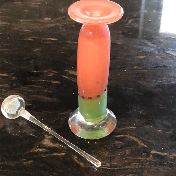 Vintage glass perfume bottle with stopper - Picture 2 of 4